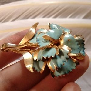 3/$20 VNTG flower pin brooch blue enamel gold tone